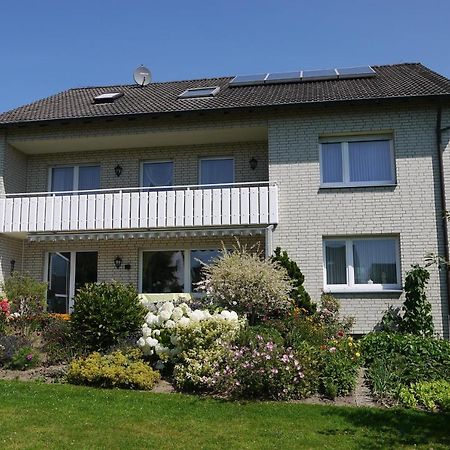 Ferienwohnung Und Gaestezimmer Iburgblick Bad Driburg Bagian luar foto