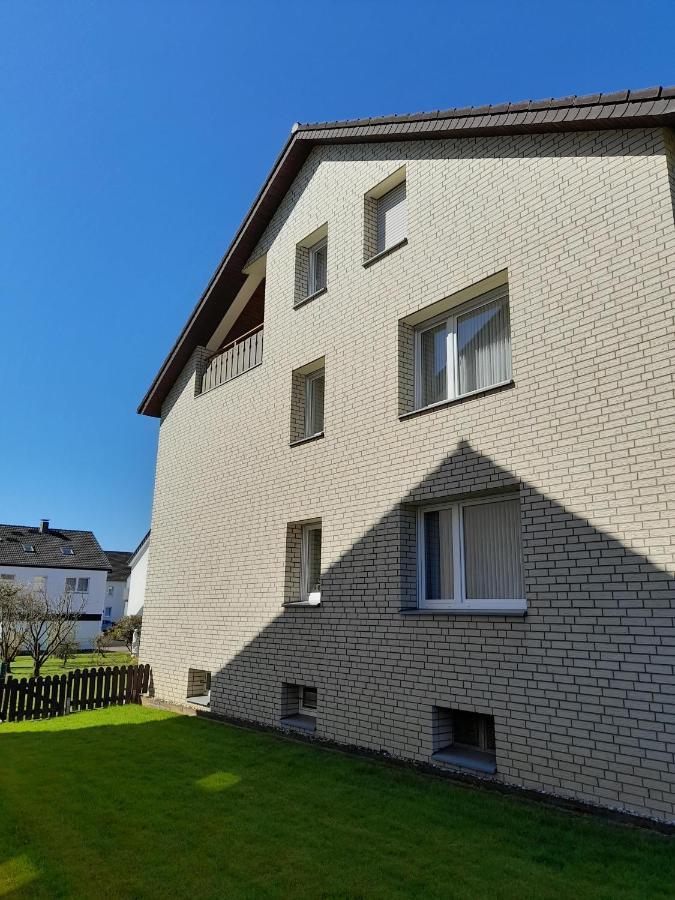 Ferienwohnung Und Gaestezimmer Iburgblick Bad Driburg Bagian luar foto