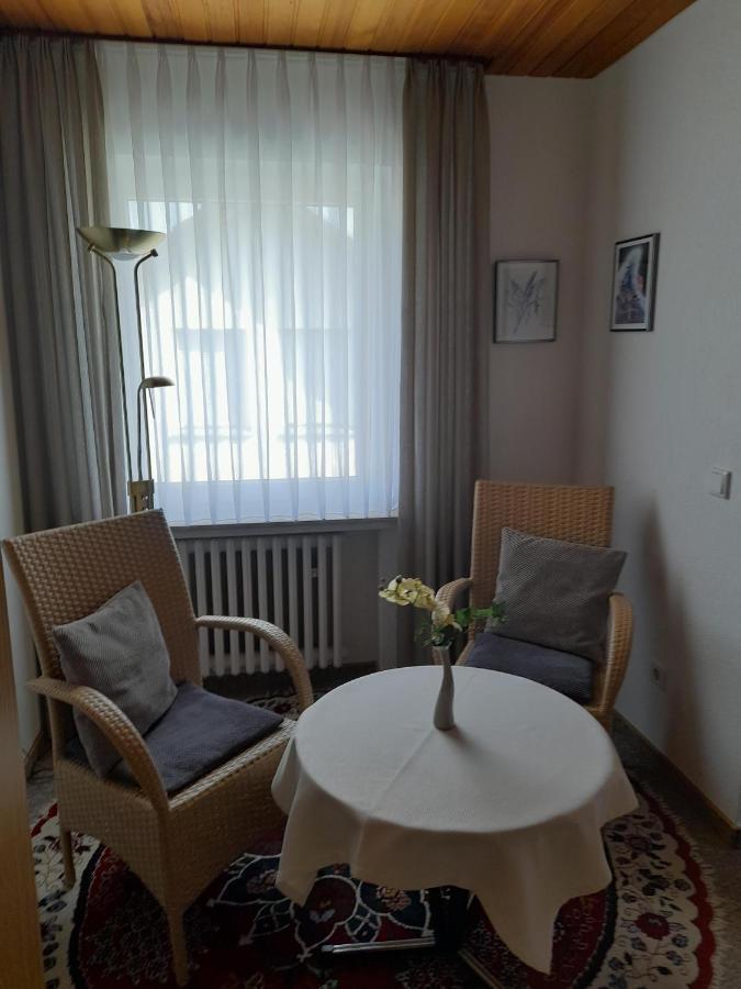 Ferienwohnung Und Gaestezimmer Iburgblick Bad Driburg Bagian luar foto